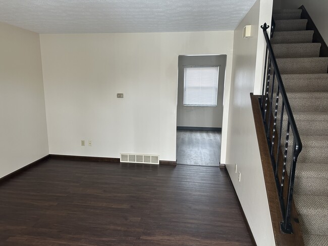 Building Photo - 270 Stocksdale Dr