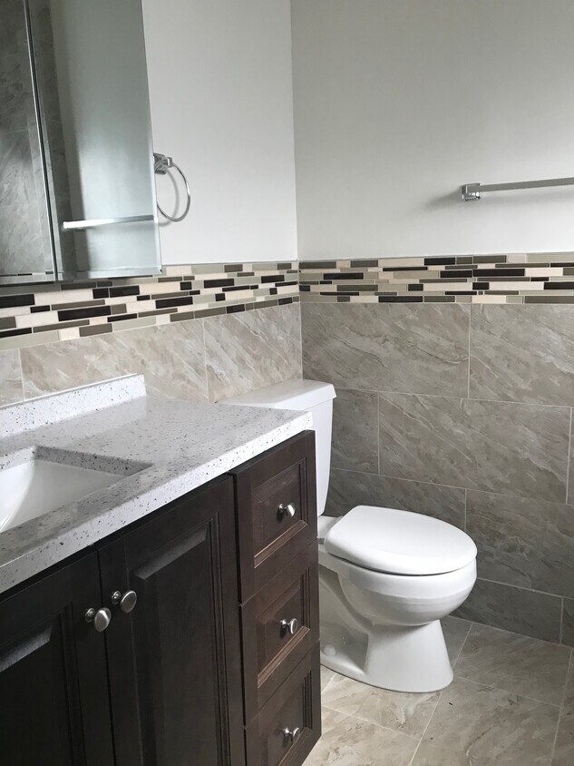 Remodeled Bathroom - 3560 Opal St
