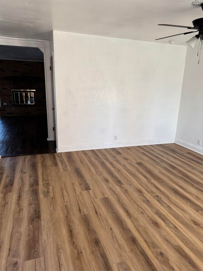 Foto del edificio - 2304 Tinker Trl