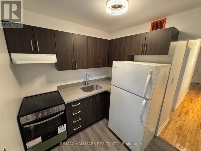 Building Photo - 57 Hiawatha Ave