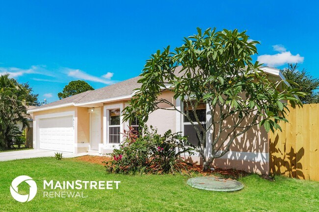 Building Photo - 615 NW North Macedo Blvd