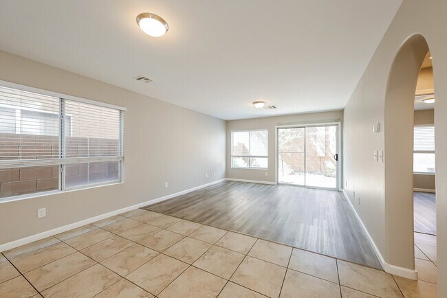 Foto del edificio - 9931 Morpeth St