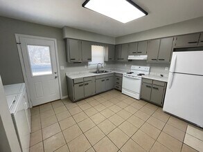 Building Photo - 3351-3353 Woodmar Ct