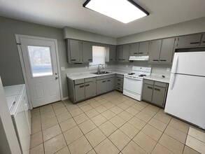 Building Photo - 3351-3353 Woodmar Ct