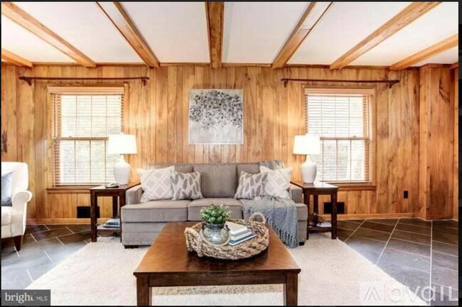 Foto del edificio - 7110 Ayers Meadow Ln