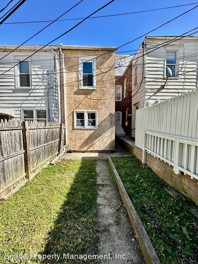 Foto del edificio - 4 br, 1.5 bath House - 914 S. Hall St.