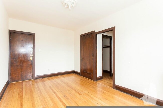 Building Photo - 3306 N Spaulding Ave