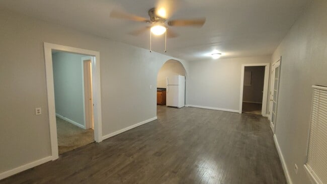 Foto del edificio - Recently remodeled 2 Bedroom 2 Bathroom