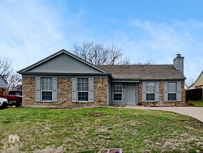 Building Photo - 7417 Shadow Bend Dr