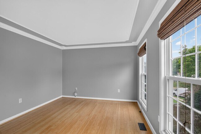 Foto del edificio - Beautiful 4BR Colonial in Devon Green | Prime North Stafford Location