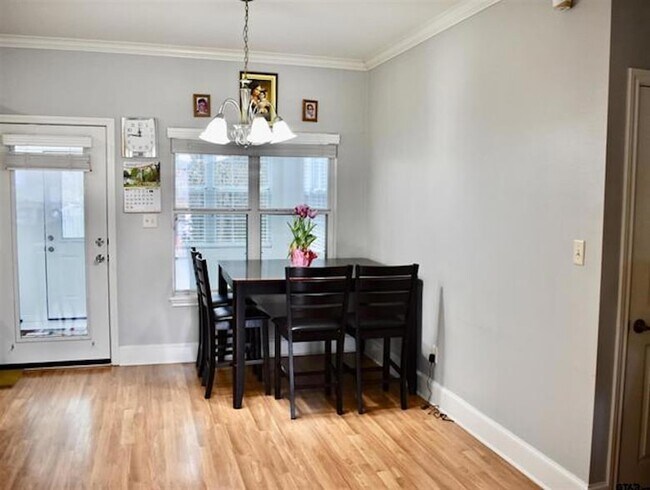 Foto del edificio - 5141 Avenham Ct