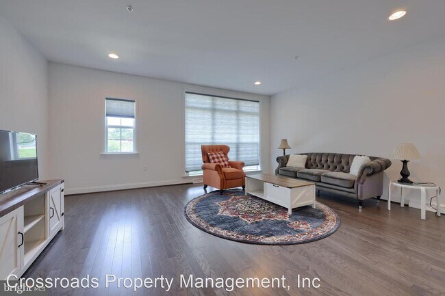 Foto del edificio - 2 br, 3.5 bath House - 902 Mayer Place