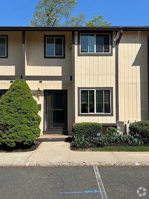Building Photo - 116 Chelsea Way