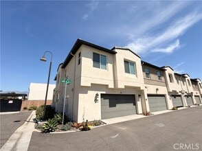 1 Aria St