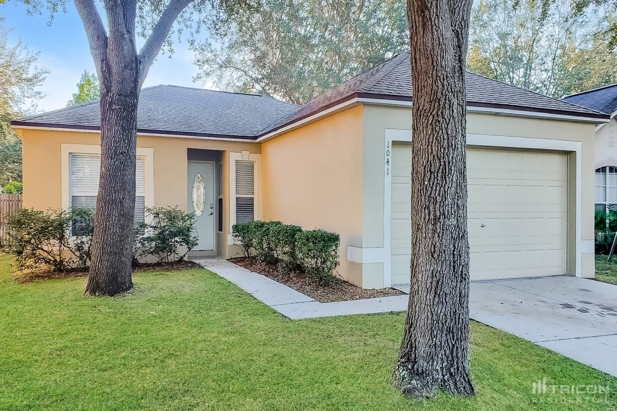 1041 Mayfair Street Eustis FL House for Rent in Eustis, FL