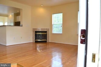 Building Photo - 6863 Drifton Ct