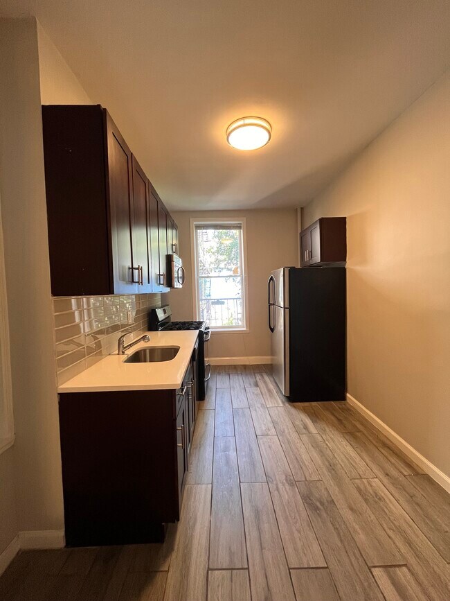 Unit 6 - 94 Wayne St