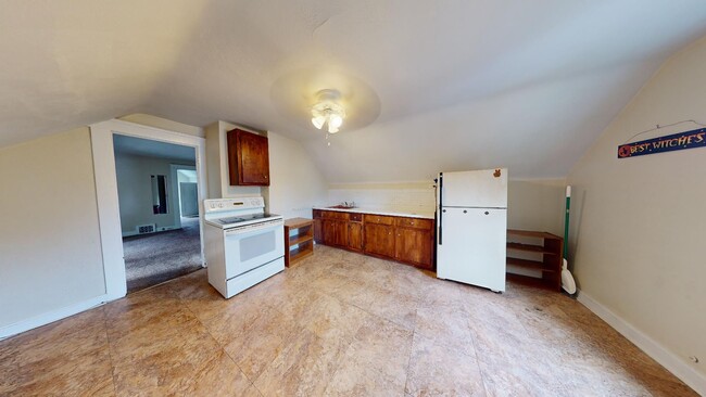 Building Photo - 1285 Cranford Ave
