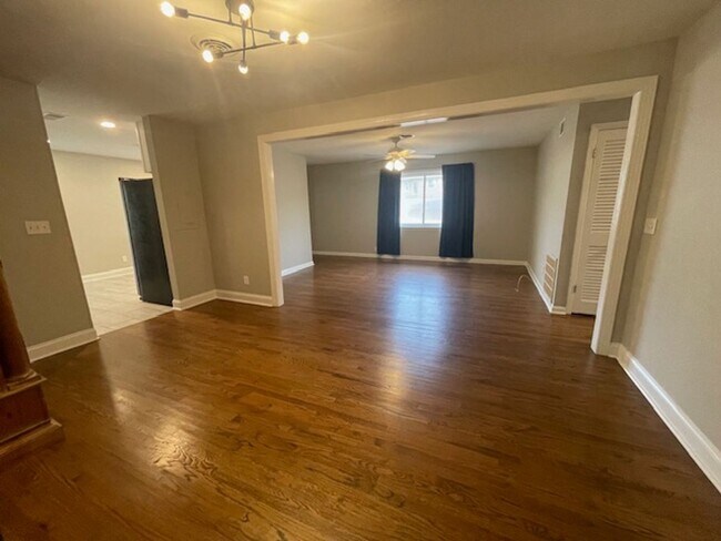 Building Photo - 1131 Terrace Circle Drive - Crestland