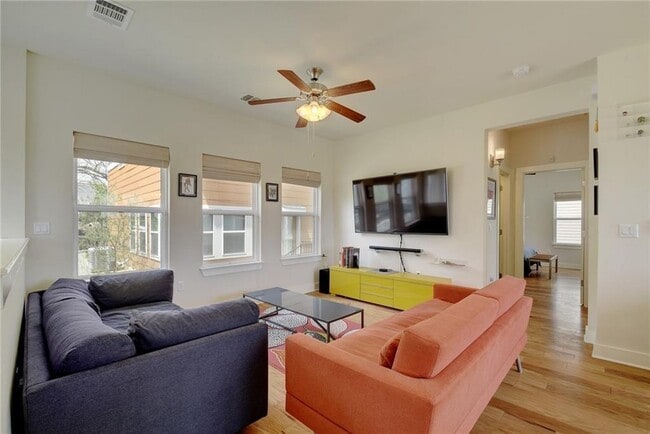 Building Photo - 3000 Pither Ln