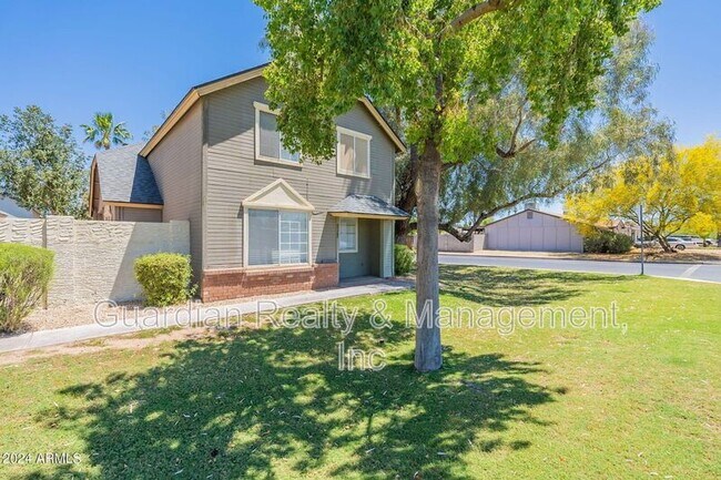 Building Photo - 2327 W Desiree Ln