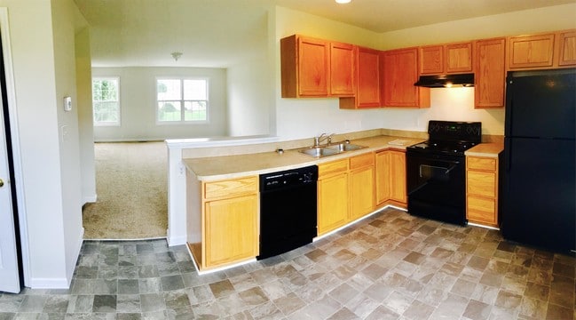 Building Photo - 930 Aztec Dr