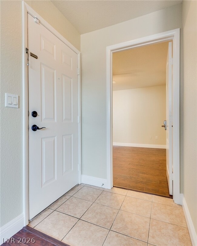 Building Photo - 5055 W Hacienda Ave