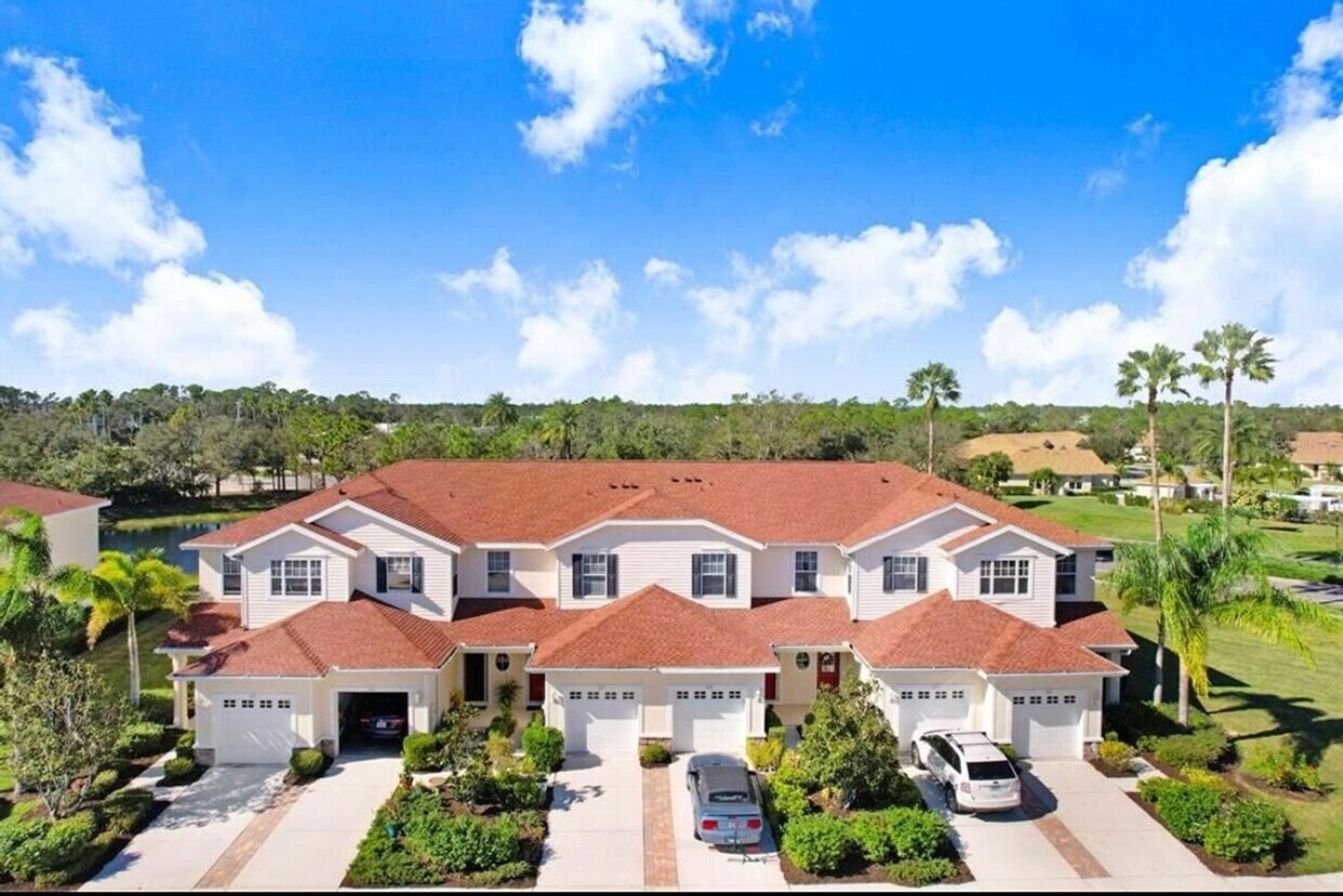 Primary Photo - Charming 2BR Townhome in North Port