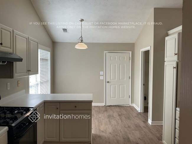 Foto del edificio - 805 Avalon Forest Dr NW