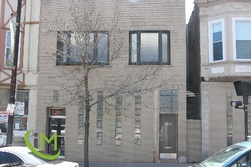 Building Photo - 3645 W Irving Park Rd
