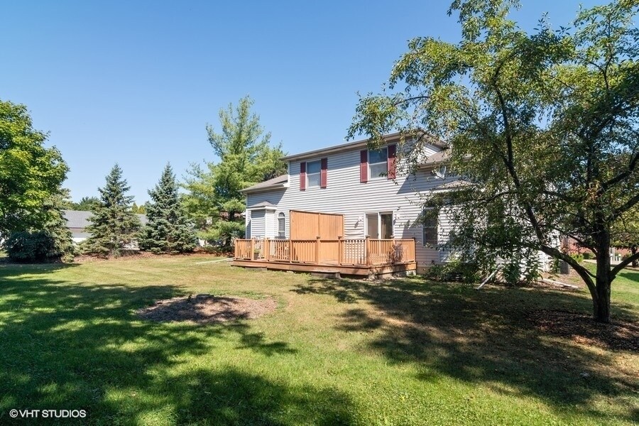 104 E Fox St, Yorkville, IL 60560 Townhome Rentals in Yorkville IL