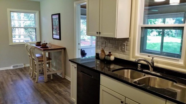 8819 York Rd S Bloomington Mn 55431 House For Rent In