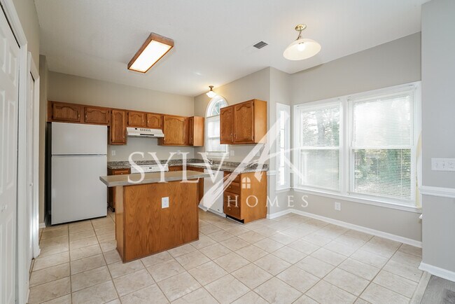 Building Photo - Prepare to be impressed by this 4 bedroom,...
