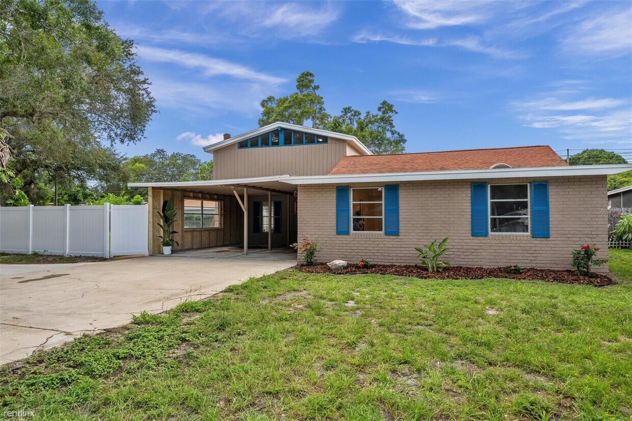 Primary Photo - 4 br, 2 bath House - 6474 29Th Street N
