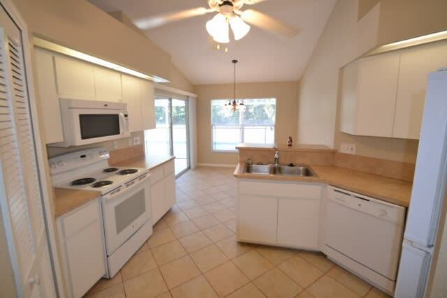 Foto del edificio - 2121 SW 44th St