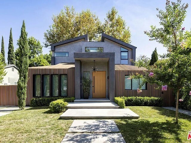 Foto principal - 12132 Otsego St