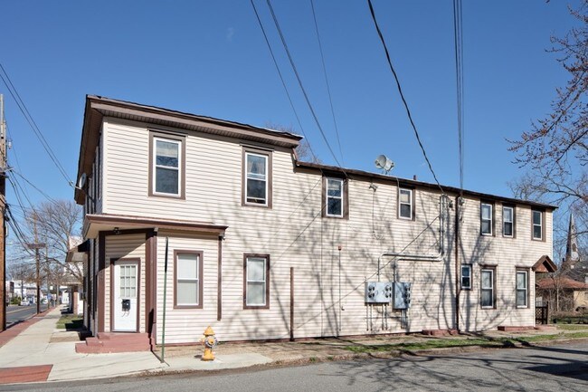 Building Photo - 454-456 Cooper St