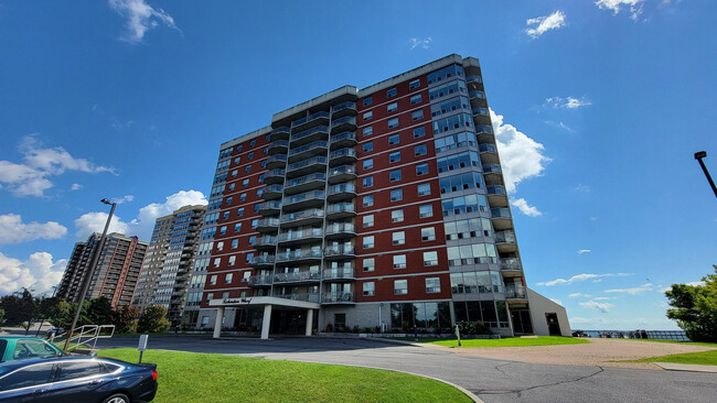 Building Photo - Richardson Wharf