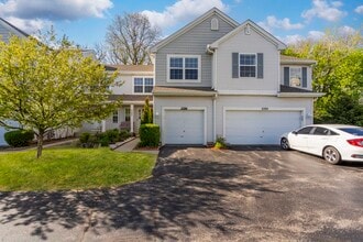 Building Photo - 2284 Woodside Dr