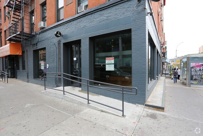 Building Photo - 109-111 Division St