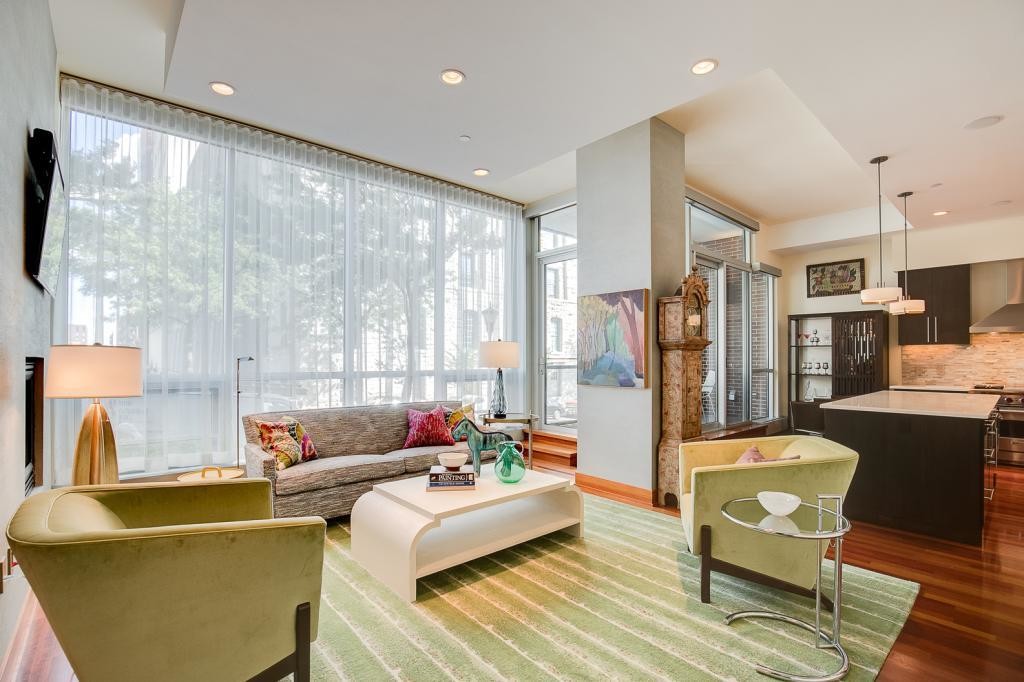 Foto principal - 222 2nd St SE