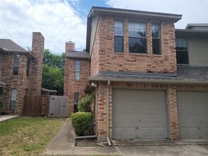Building Photo - 1221 W Hudgins St