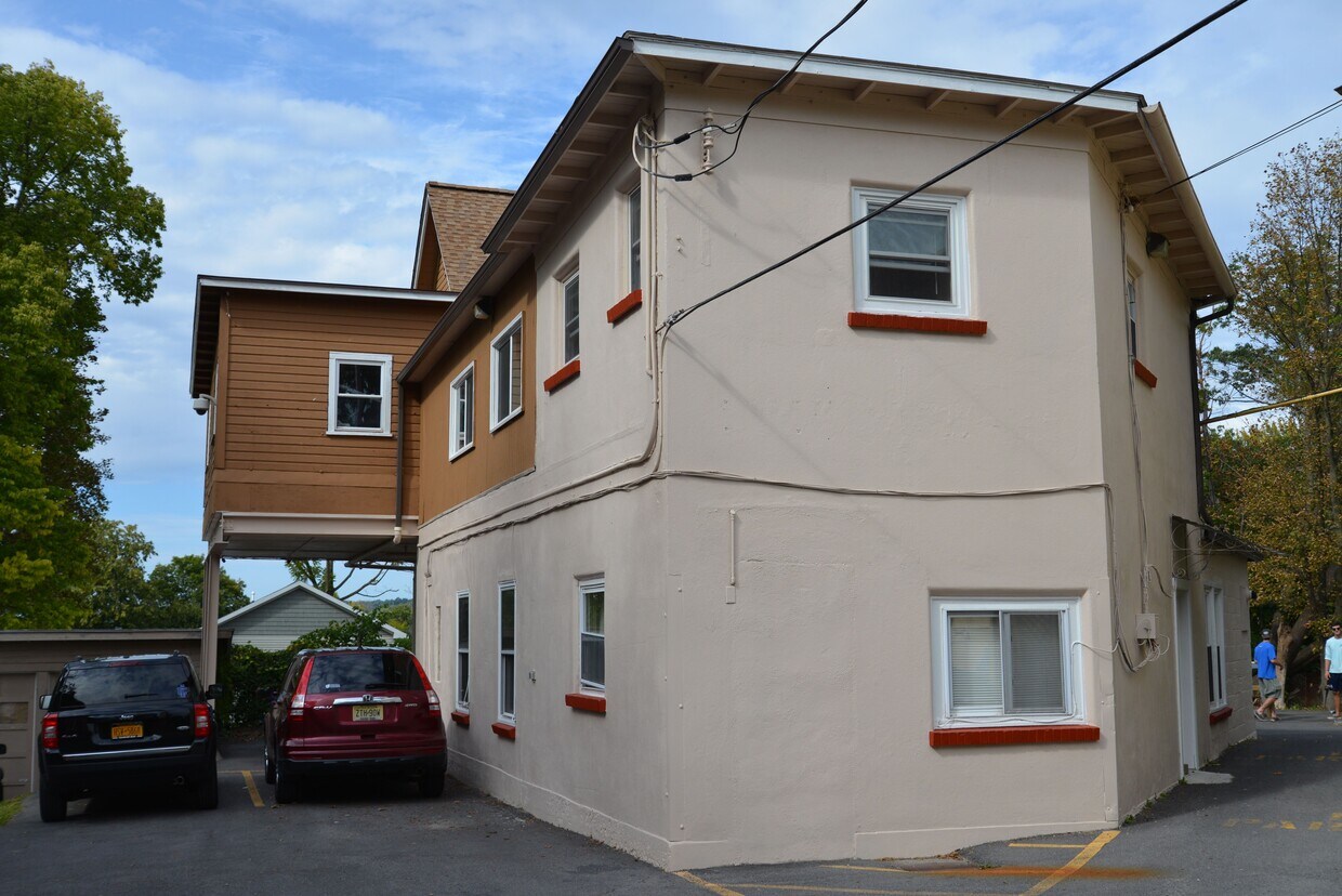 410 Hillview Pl, Ithaca, NY 14850 Apartments in Ithaca, NY