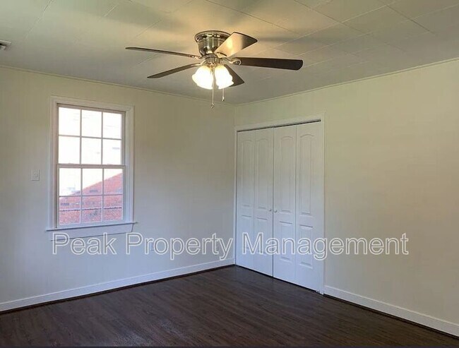 Foto del edificio - 2204 Ford Ave