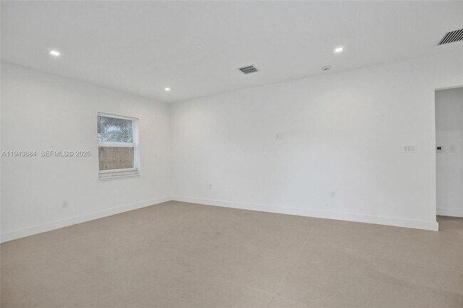 Foto del edificio - 922 NW 4th Ave