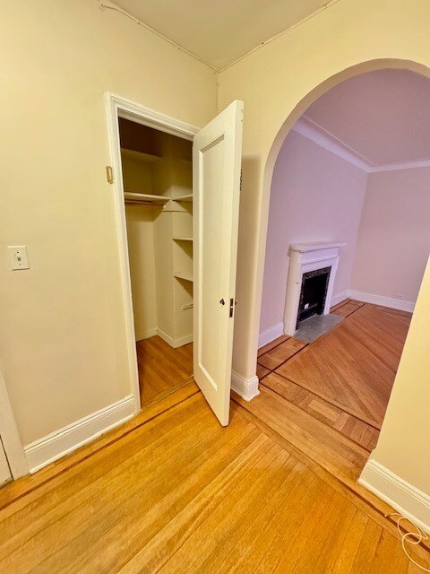 Foto principal - 1 Broad Pkwy