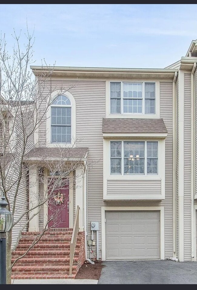 Building Photo - 22 Liberty Ct