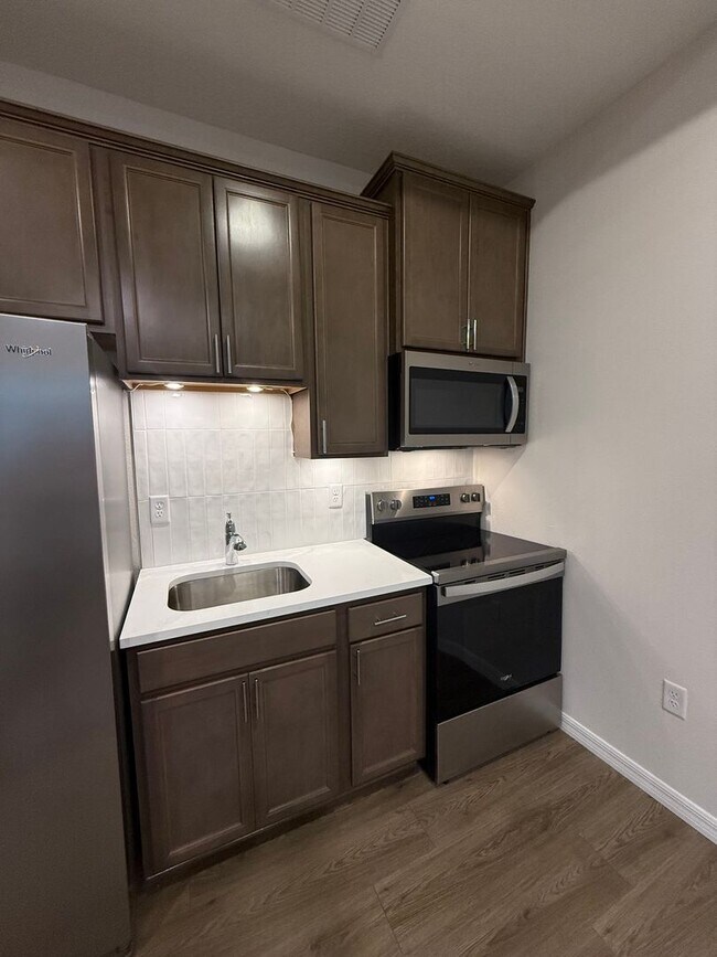 Foto del edificio - 1/1 apartment in Plant City