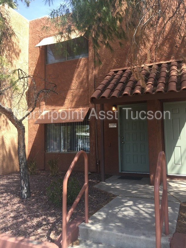 Foto principal - 2950 N Alvernon Way