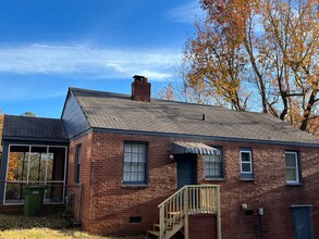 Building Photo - 37 Munson Dr